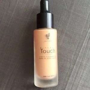 Younique - mineral touch (20ml)